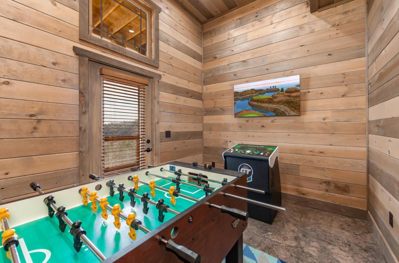 Splash Mountain Pool Hot Tub Theater Game Room Сивиървил Екстериор снимка